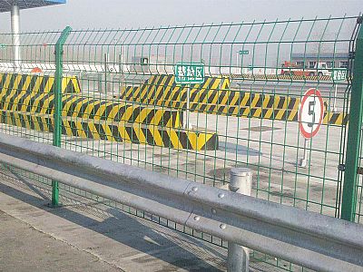 高速公路護(hù)欄網(wǎng)如何養(yǎng)護(hù)？
